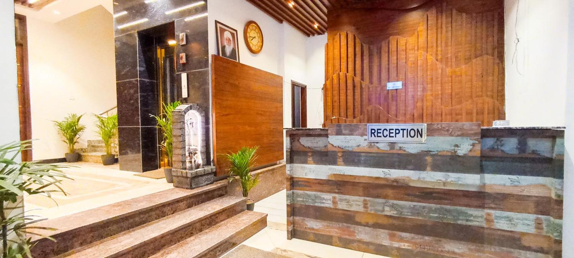 Hotel Lake View Чандігарх Екстер'єр фото